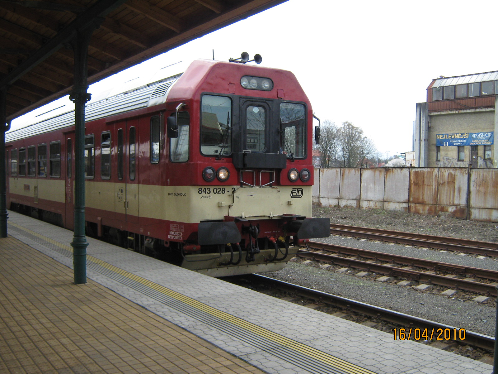 843 028-2